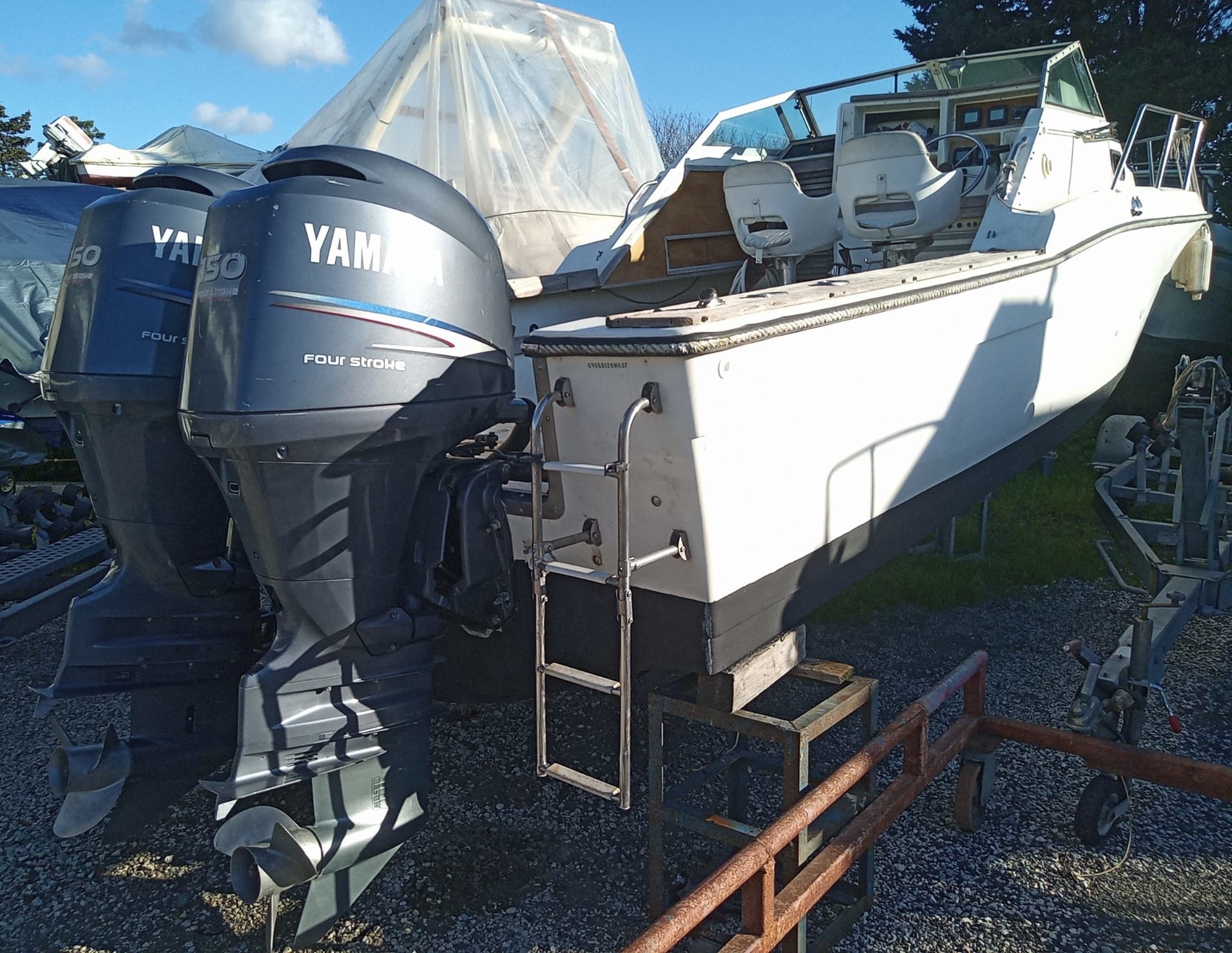 ROBALO 26.60 WA + 2x150HP YAMAHA (2010)<br><a href=dettaglio.aspx?Id=248 >VAI ALLA SCHEDA</a>